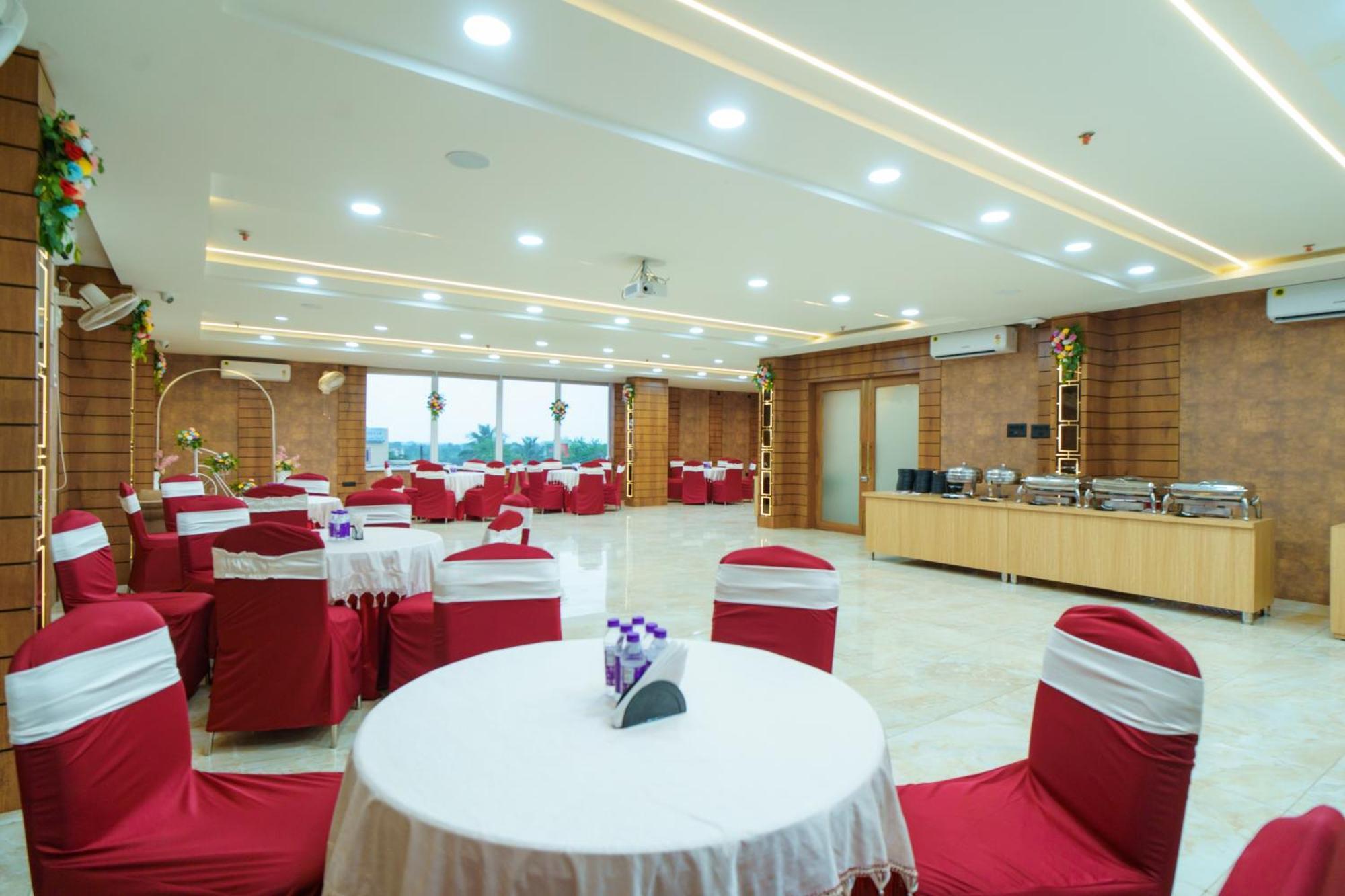 Satyabhama Inn Pathara Exterior photo